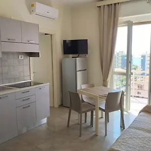  Appartamento Via Dei Mille 1, E Vista Mare